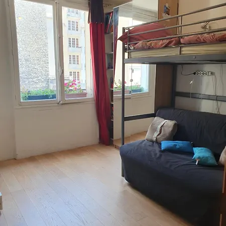 Beautiful 100 M² In The Heart Of Apartment Paris